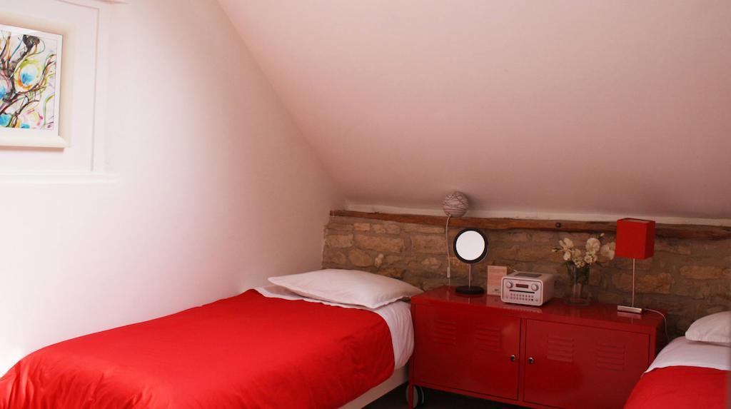 Chez Severine & Edward Sainte-Vertu Room photo